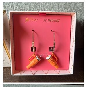 Betsey Johnson Orange Mug Tumbler Cup Earrings